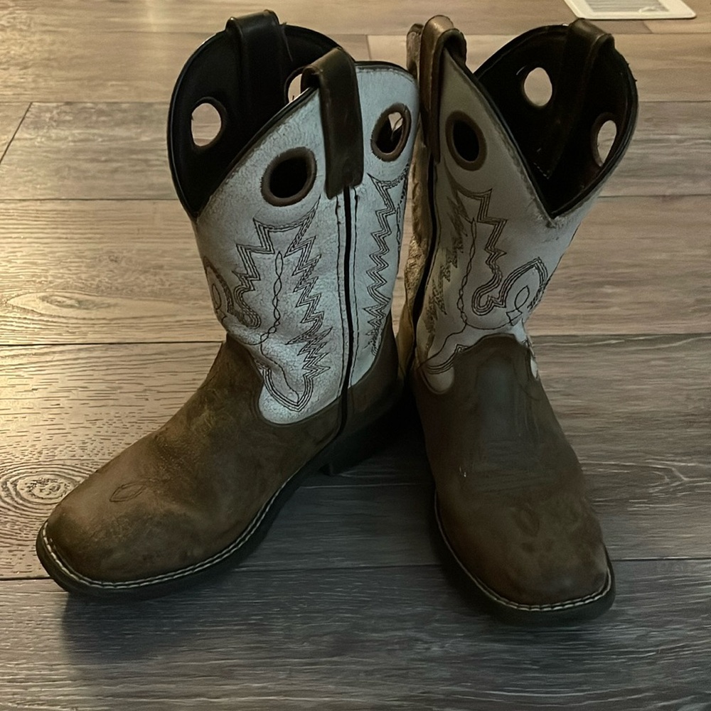 Cody James kids boots 12 D